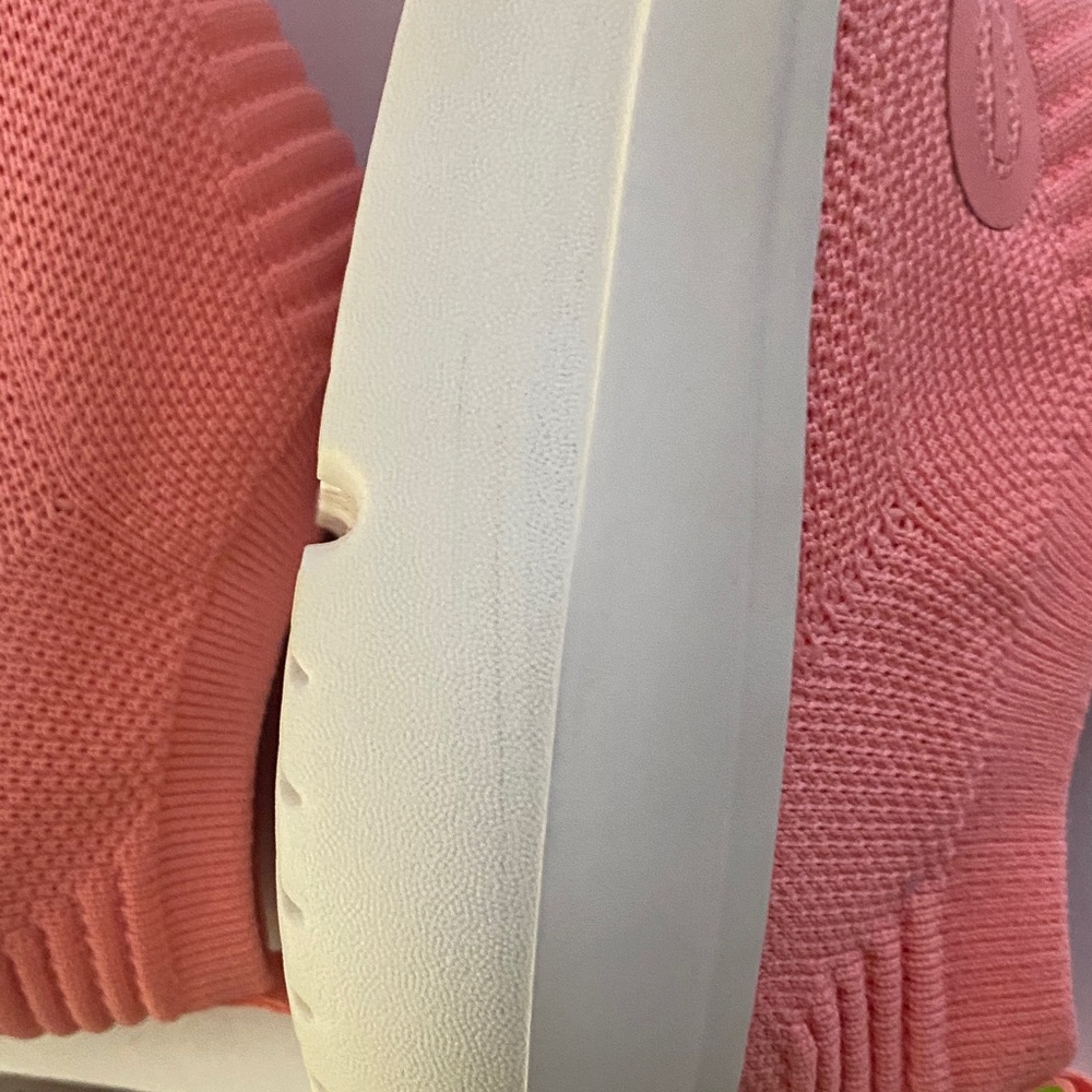 OOFOS Coral Slip-On Sneakers - Picture 10 of 14